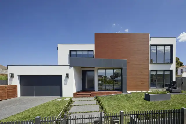 Casa moderna em condomínio fechado